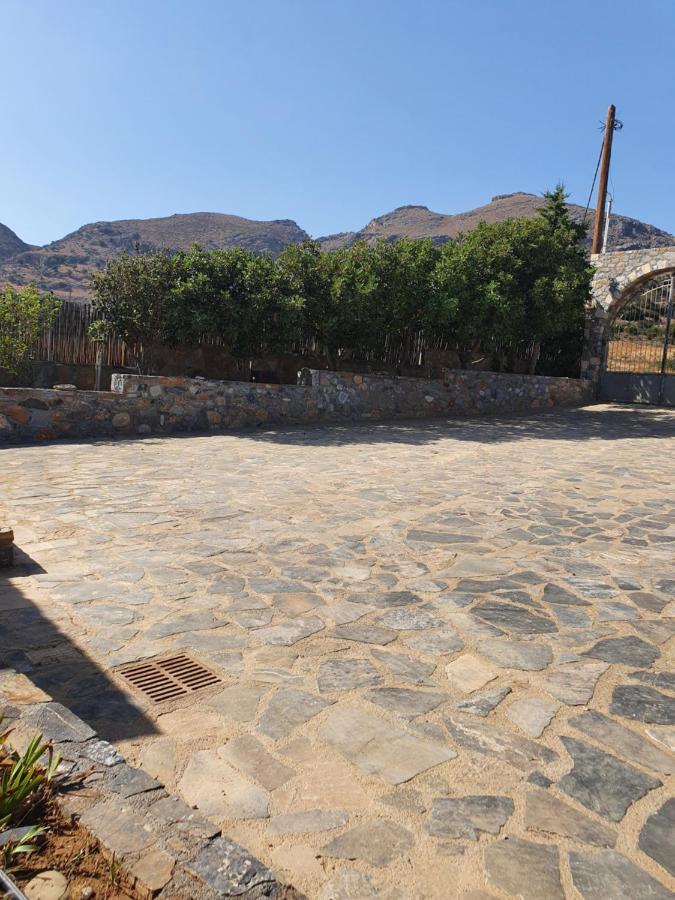 Villa Petrino Tsoútsouros Exteriér fotografie